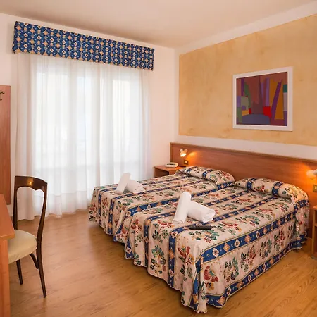 Hotel Azzorre 3*
