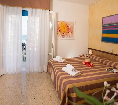 Hotel Azzorre 3*