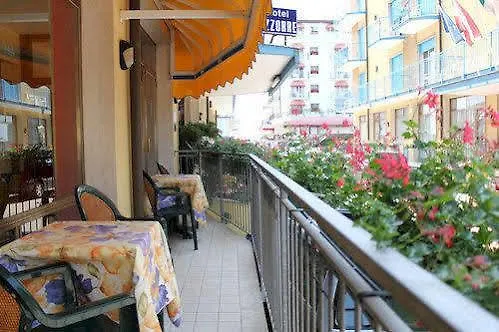Hotel Azzorre 3*